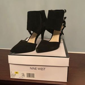 Black soft suede heel 3in size 7